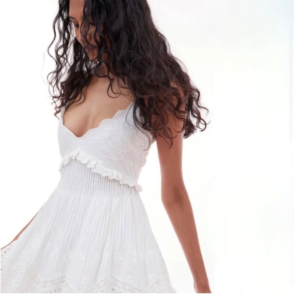 LoveShackFancy Kerielle Eyelet Mini Dress Large New With Tags - Picture 2 of 7